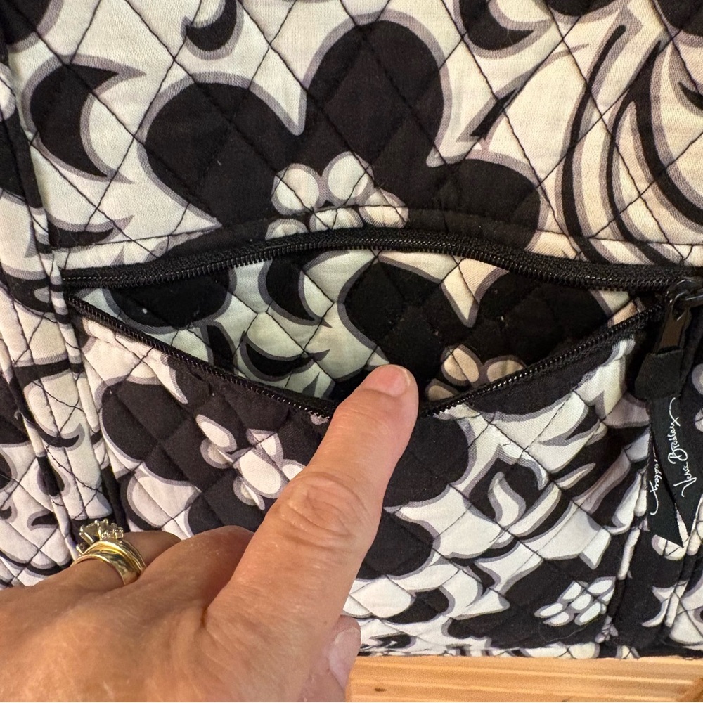 Vera Bradley Large Tote Bag With Toggle Closure, Night & Day Pattern - Picture 5 of 9